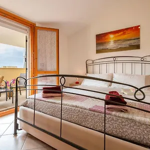 https://my-baby-house.in-sardinia.net